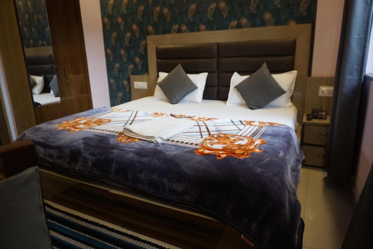Hotel Kaanha Residency Inn By Shree Krishna Hospitality Rishīkesh Dış mekan fotoğraf
